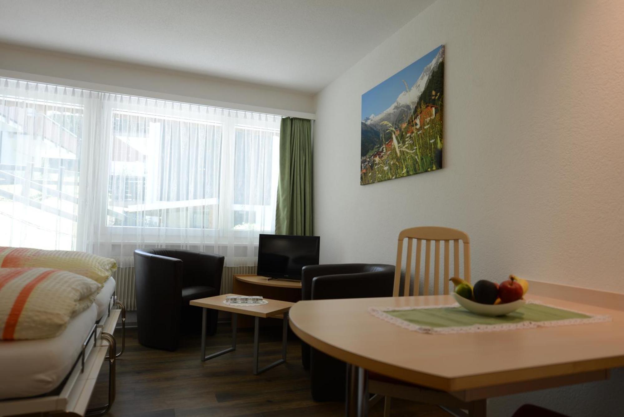 Haus Kandahar Saas Fee Værelse billede
